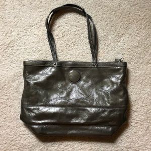 EUC Coach gray signature purse